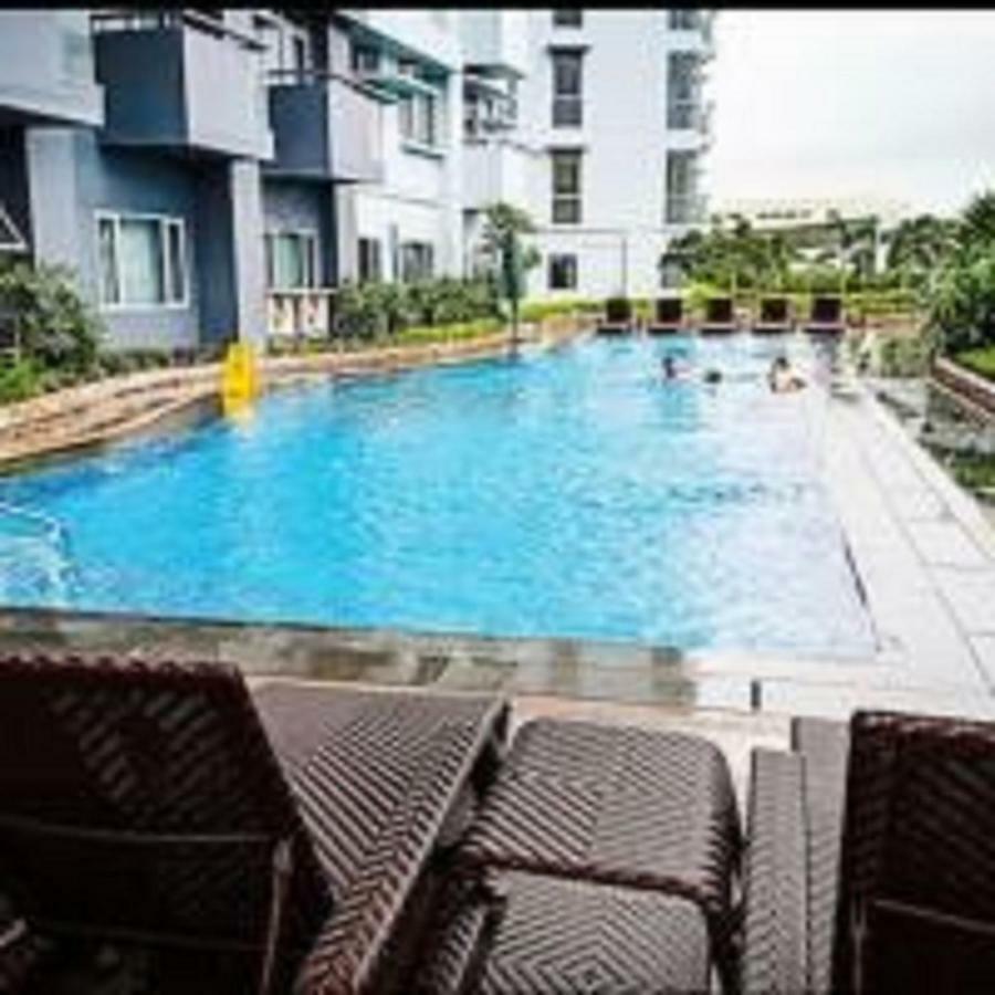 Cubao Manhattanheights Unit 11A Tower B, 2Br Manila Exterior photo