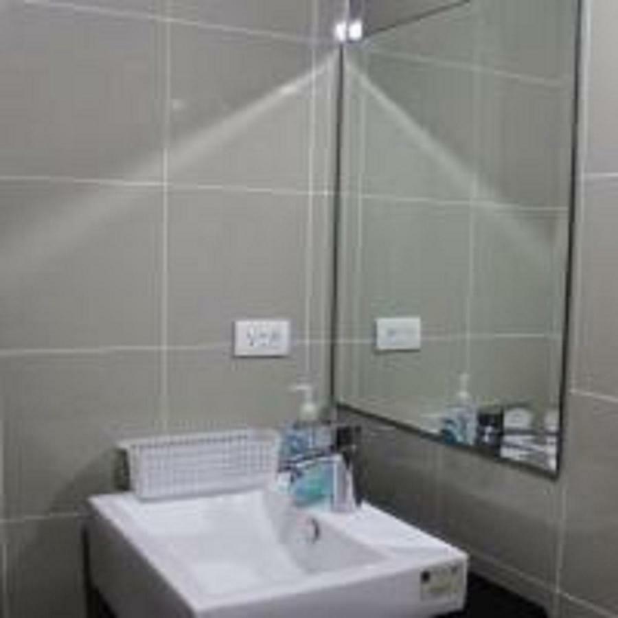 Cubao Manhattanheights Unit 11A Tower B, 2Br Manila Exterior photo