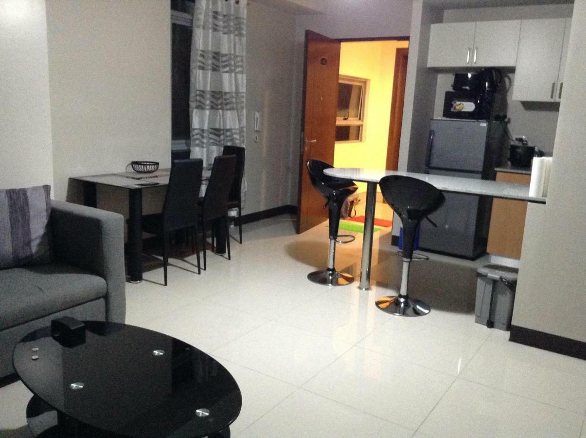 Cubao Manhattanheights Unit 11A Tower B, 2Br Manila Exterior photo