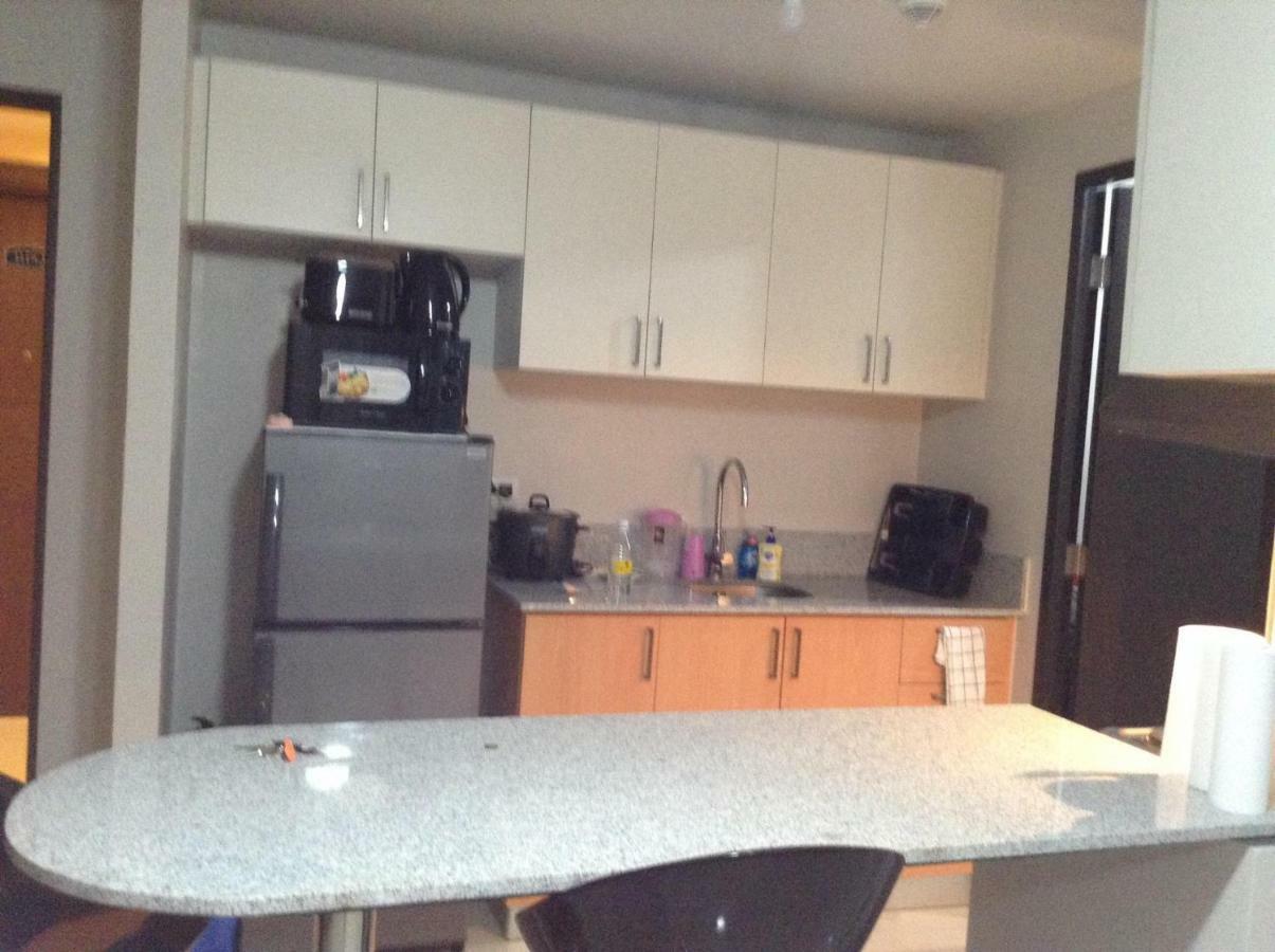 Cubao Manhattanheights Unit 11A Tower B, 2Br Manila Exterior photo