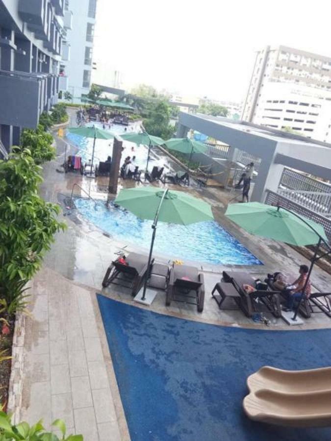 Cubao Manhattanheights Unit 11A Tower B, 2Br Manila Exterior photo
