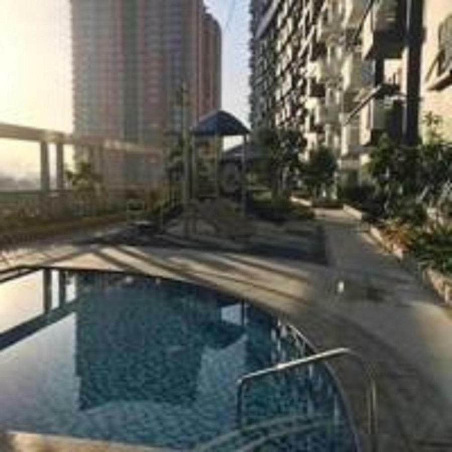 Cubao Manhattanheights Unit 11A Tower B, 2Br Manila Exterior photo