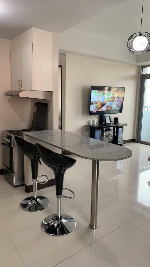 Cubao Manhattanheights Unit 11A Tower B, 2Br Manila Exterior photo